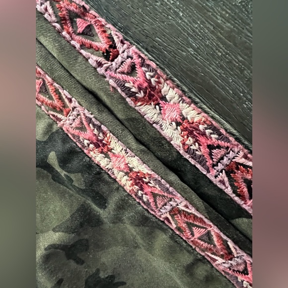 FREE PEOPLE DRIFTWOOD CAMO PANTS “ Jackie” Sz 25 - Picture 11 of 11